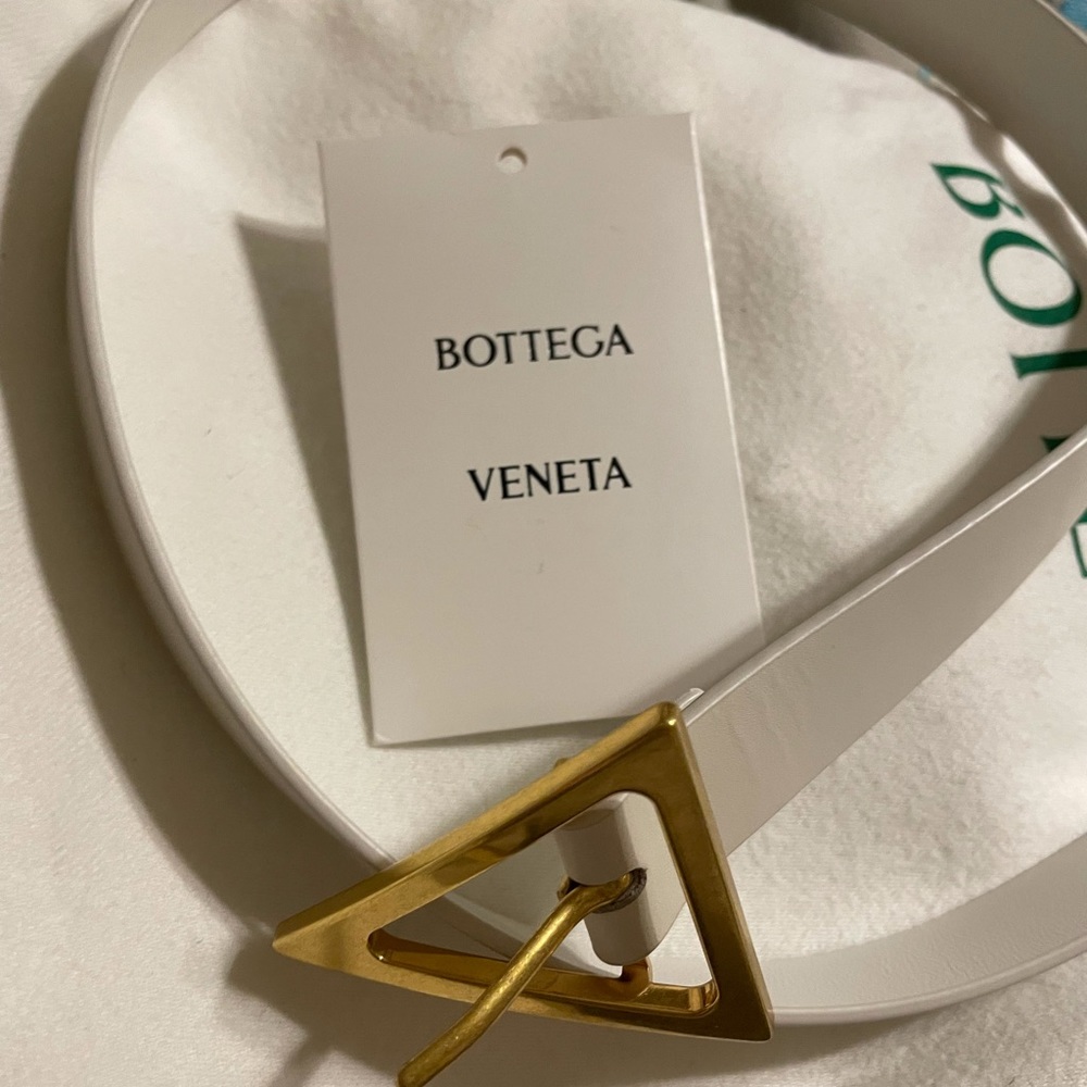 New Bottega Veneta White Triangular Belt